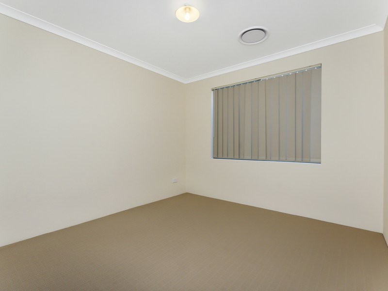 25 Haywire Avenue, Whitby WA 6123