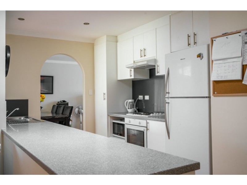 16 Ailsworth Court, Thornlie WA 6108