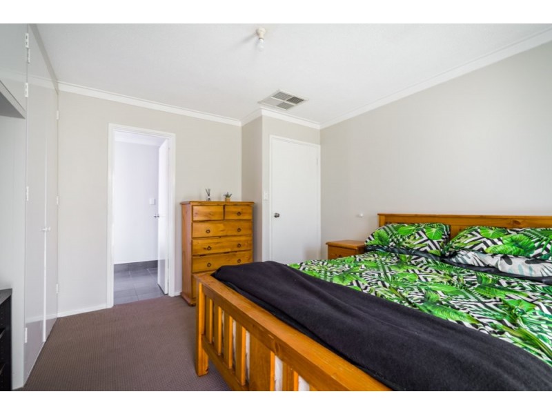 16 Ailsworth Court, Thornlie WA 6108