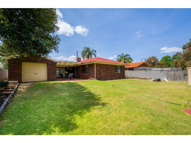 16 Ailsworth Court, Thornlie WA 6108