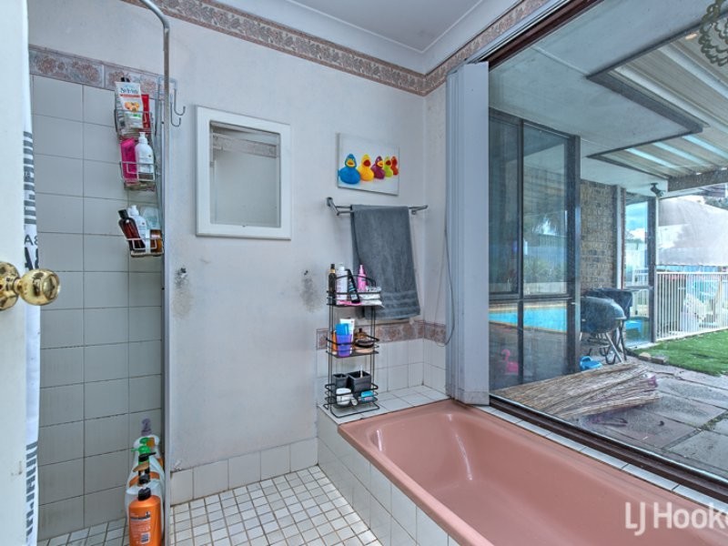10 Explorer Drive, Thornlie WA 6108