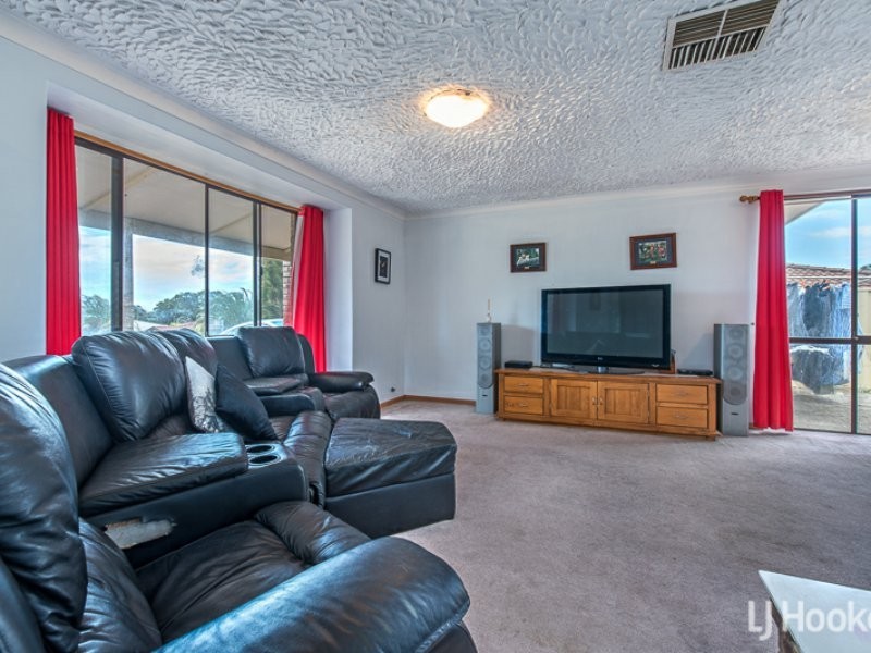10 Explorer Drive, Thornlie WA 6108