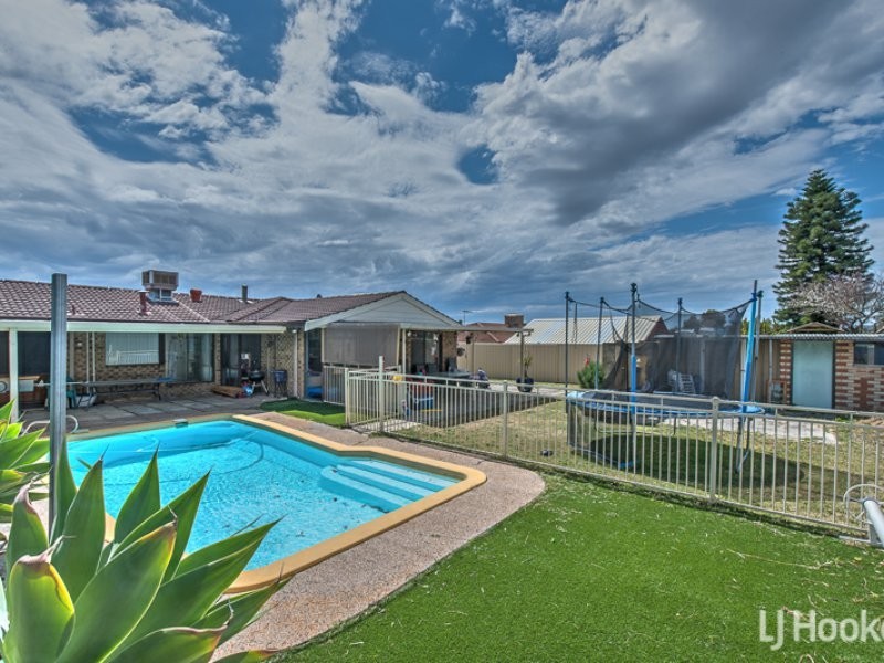 10 Explorer Drive, Thornlie WA 6108