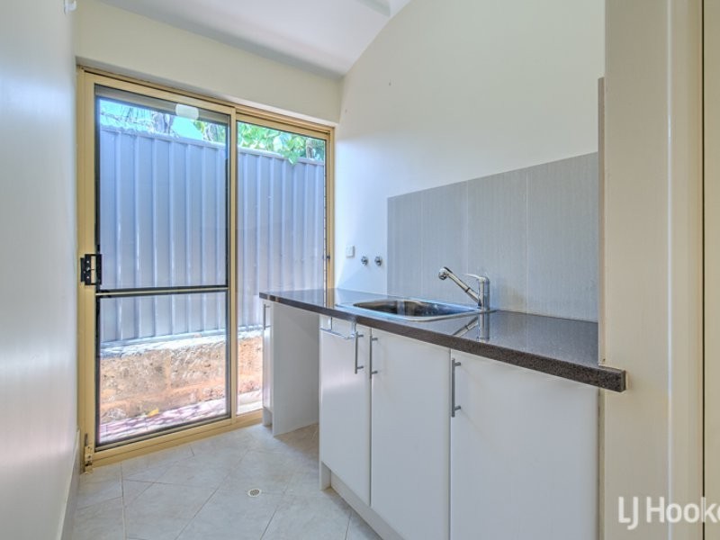 19 Glenbrook Road, Thornlie WA 6108