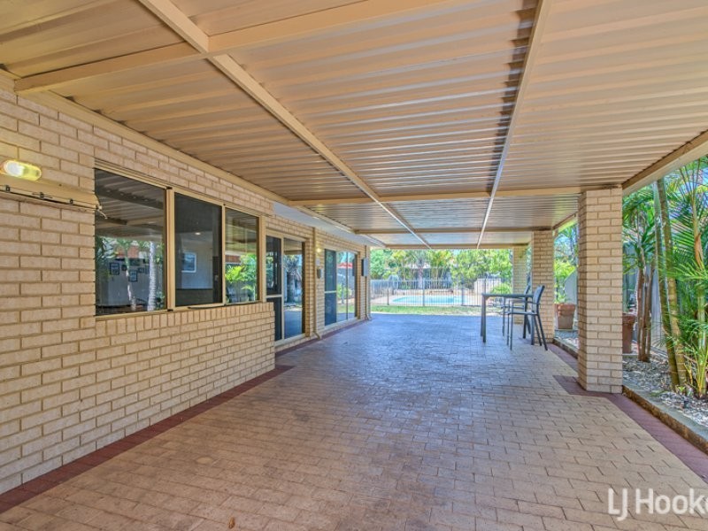 19 Glenbrook Road, Thornlie WA 6108