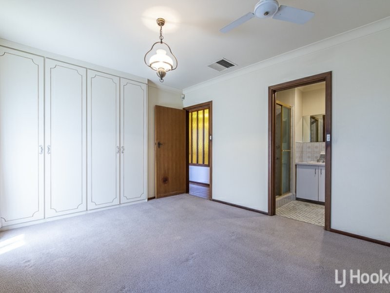 12 Pembury Road, Thornlie WA 6108