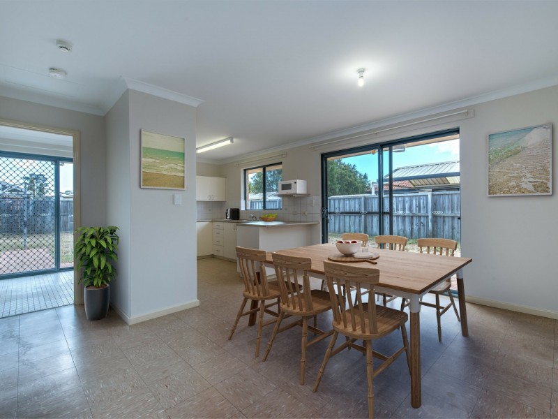 8 Villefort Avenue, Ellenbrook WA 6069