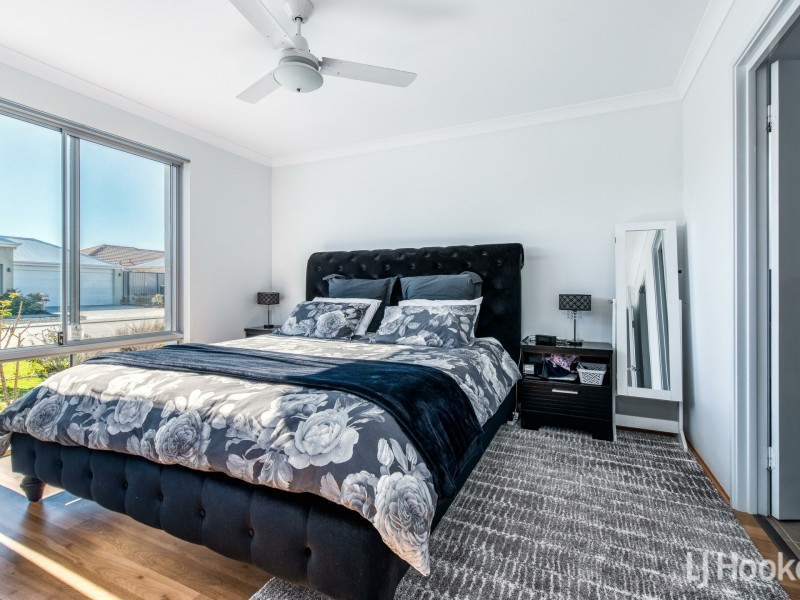 7 Hopkins Court, Southern River WA 6110