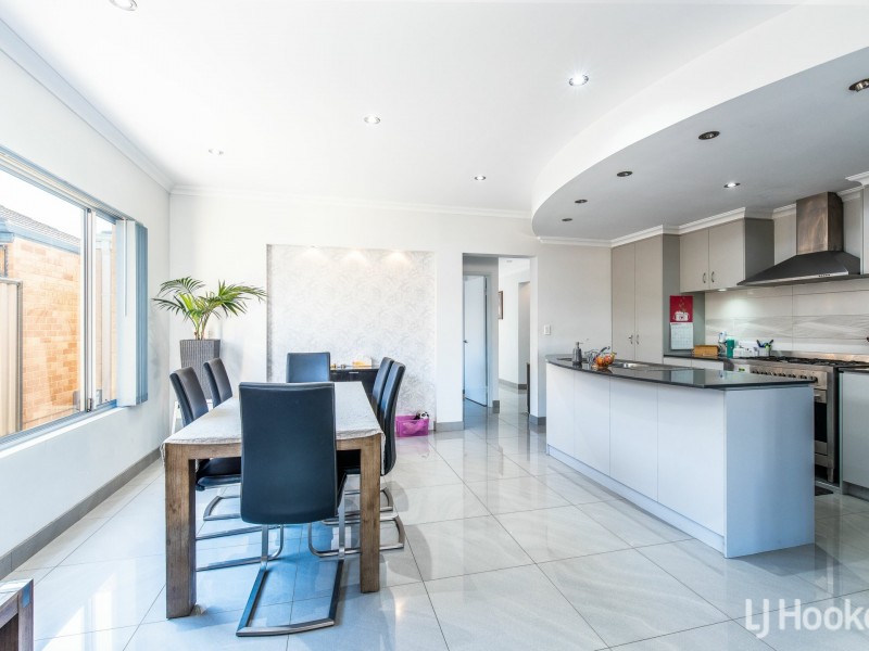 7 Hopkins Court, Southern River WA 6110