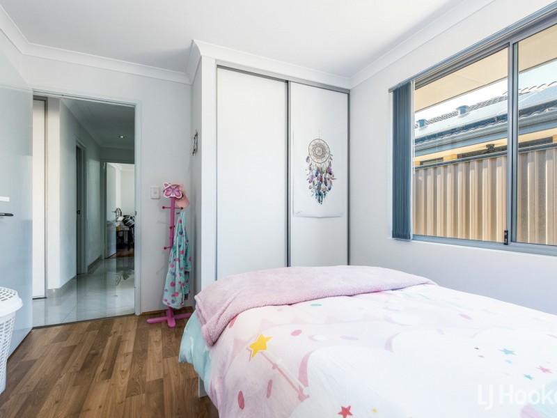 7 Hopkins Court, Southern River WA 6110