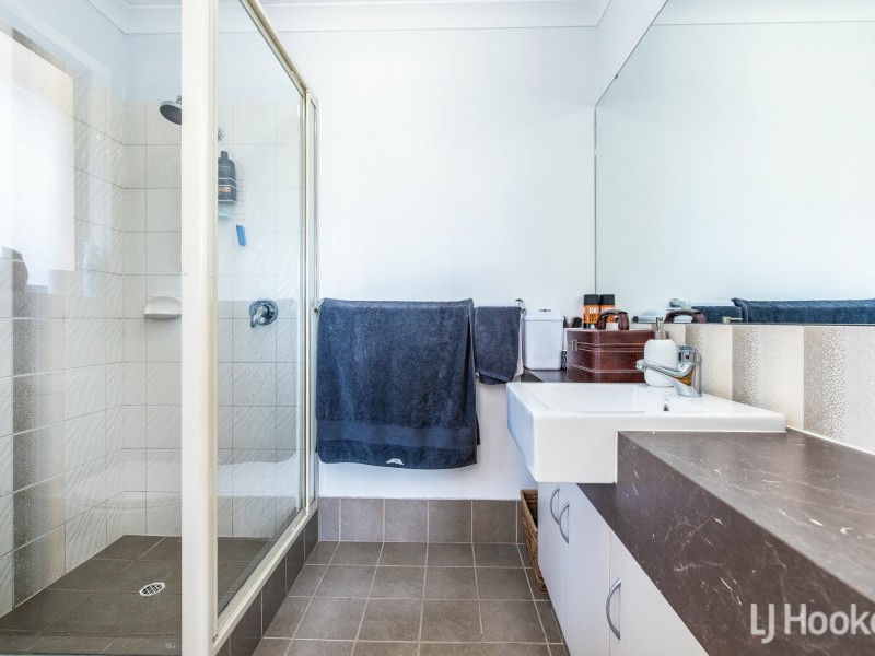 7 Hopkins Court, Southern River WA 6110