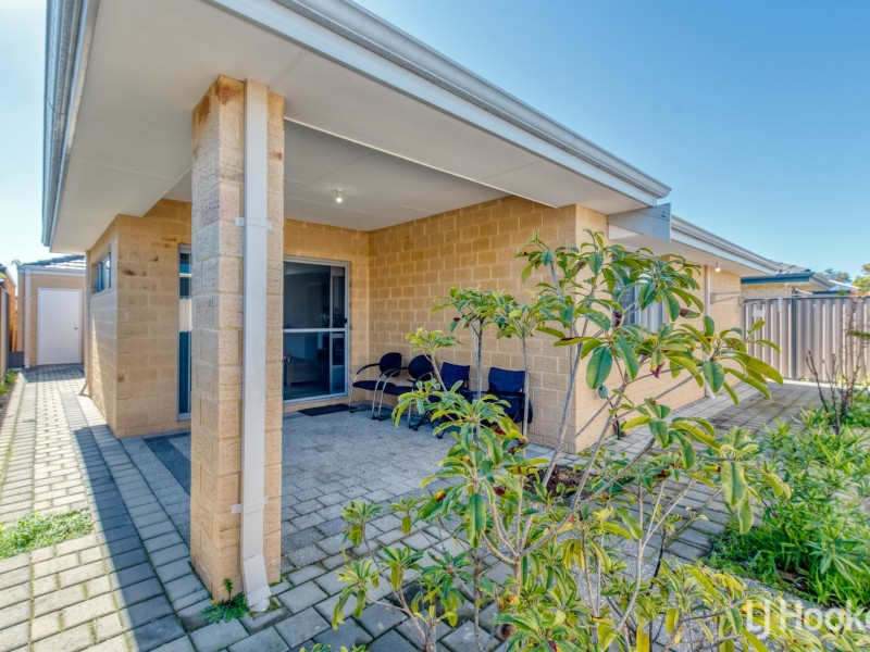 7 Hopkins Court, Southern River WA 6110