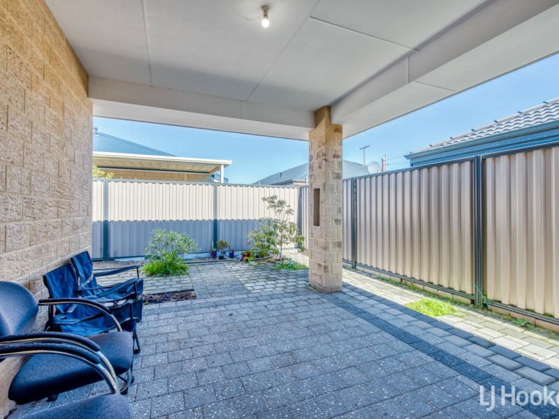 7 Hopkins Court, Southern River WA 6110