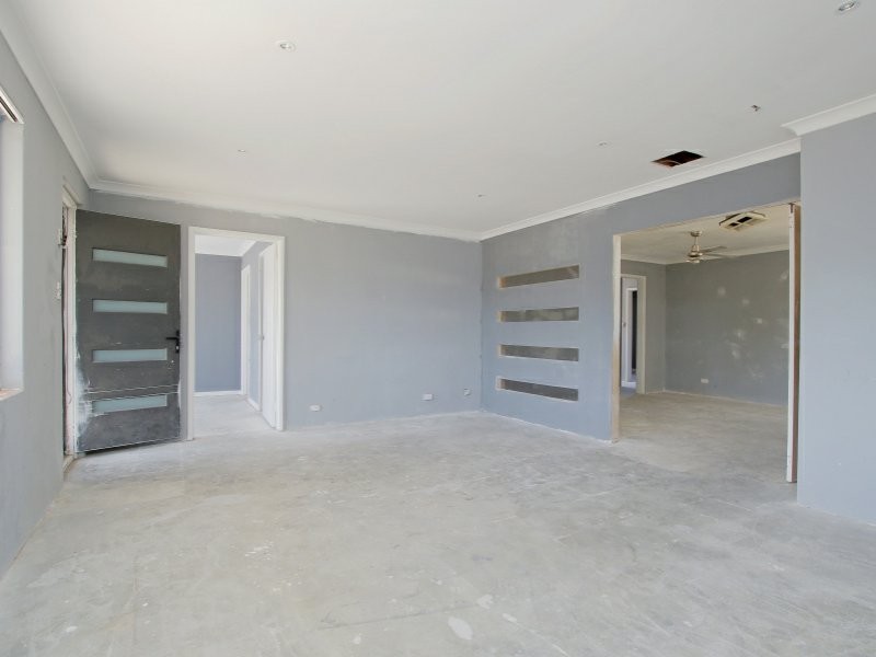 15 Firetail Court, Seville Grove WA 6112