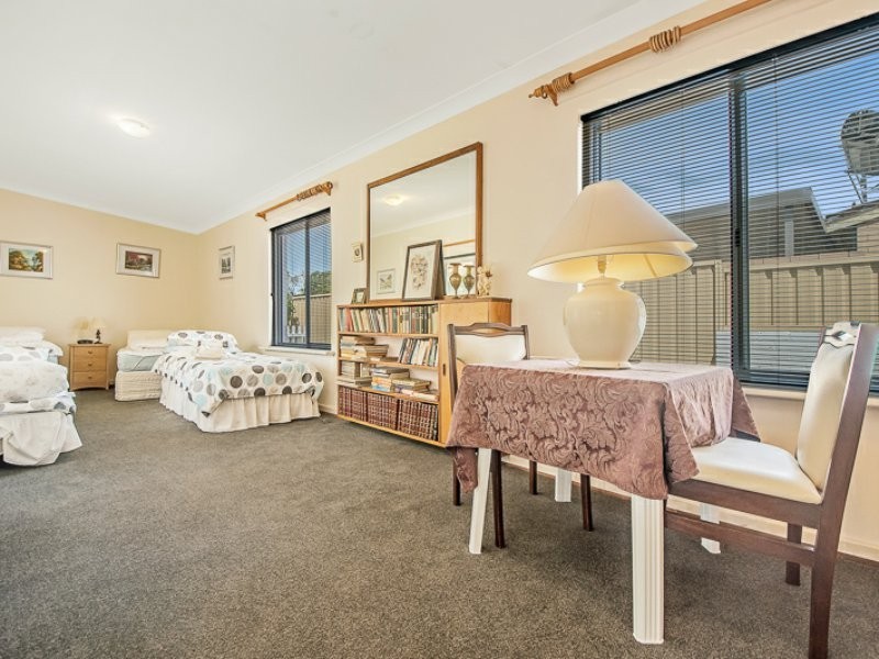 4 Probert Road, Thornlie WA 6108
