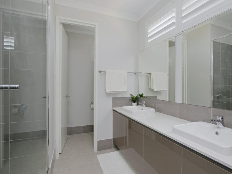 12 Bate Close, Piara Waters WA 6112