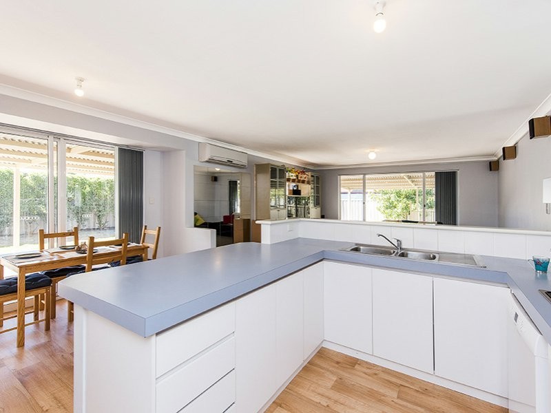 156 Harpenden Street, Huntingdale WA 6110