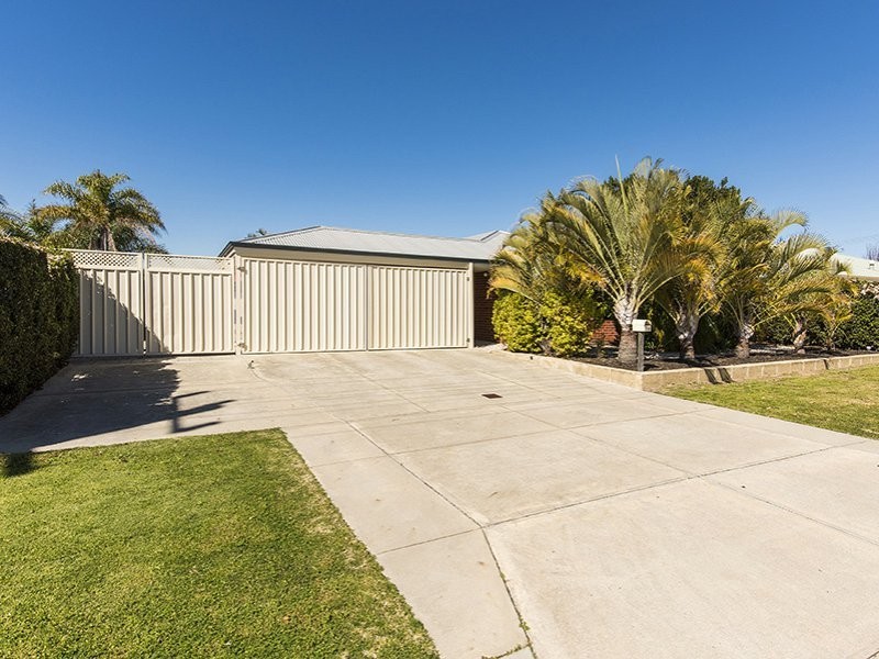 156 Harpenden Street, Huntingdale WA 6110