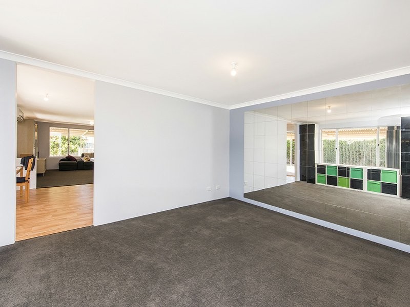 156 Harpenden Street, Huntingdale WA 6110
