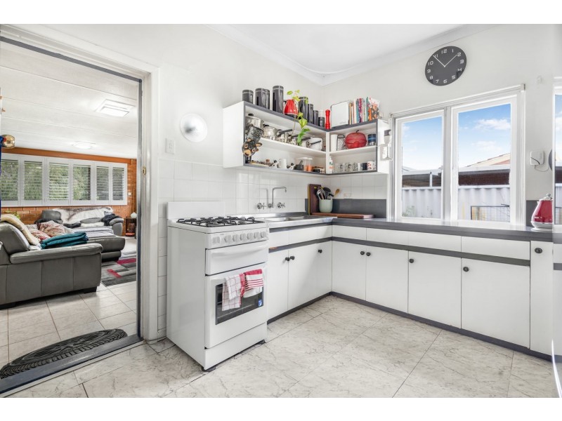 22 Wynyard Way, Thornlie WA 6108
