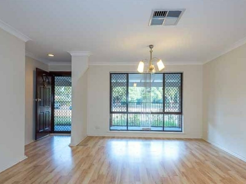 4 Swingler Way, Gosnells WA 6110