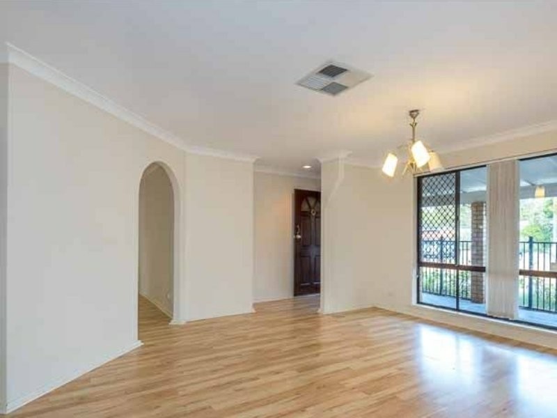 4 Swingler Way, Gosnells WA 6110