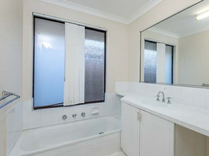 4 Swingler Way, Gosnells WA 6110