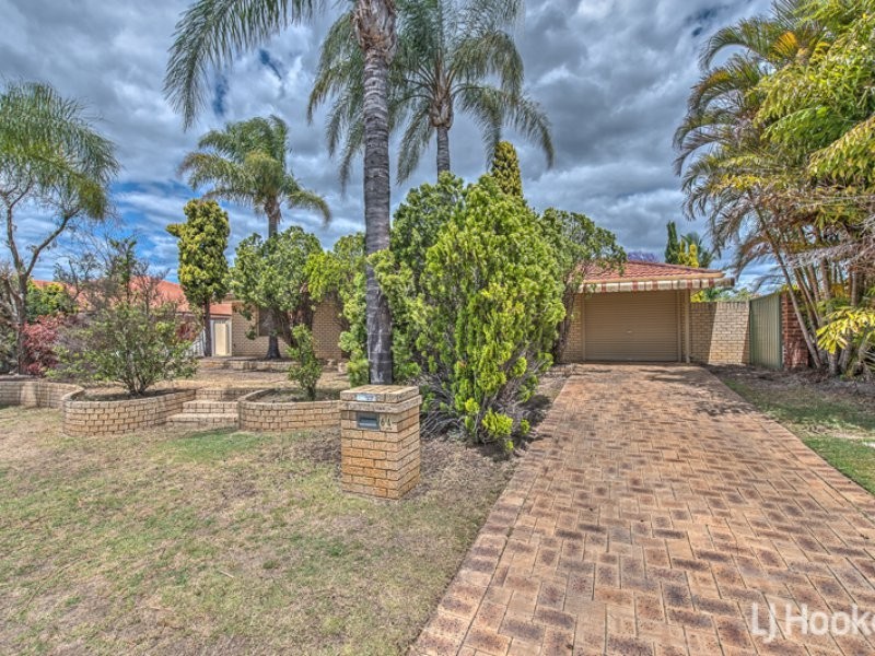 64 Discovery Drive, Thornlie WA 6108