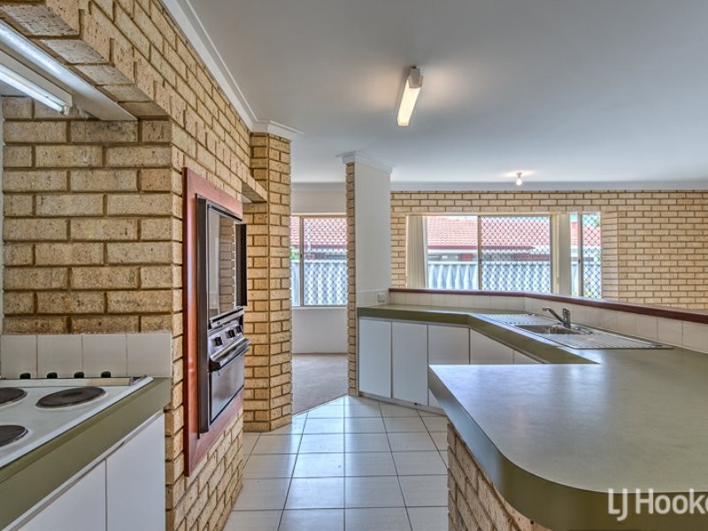 64 Discovery Drive, Thornlie WA 6108