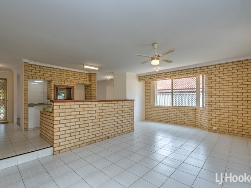 64 Discovery Drive, Thornlie WA 6108