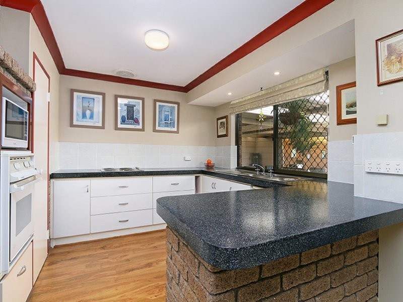 32 Hillegine Court, Gosnells WA 6110