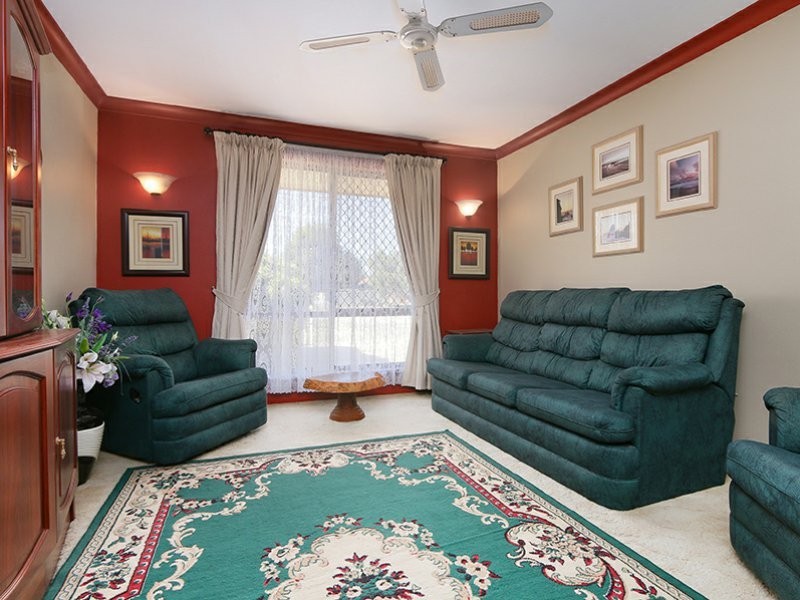 32 Hillegine Court, Gosnells WA 6110