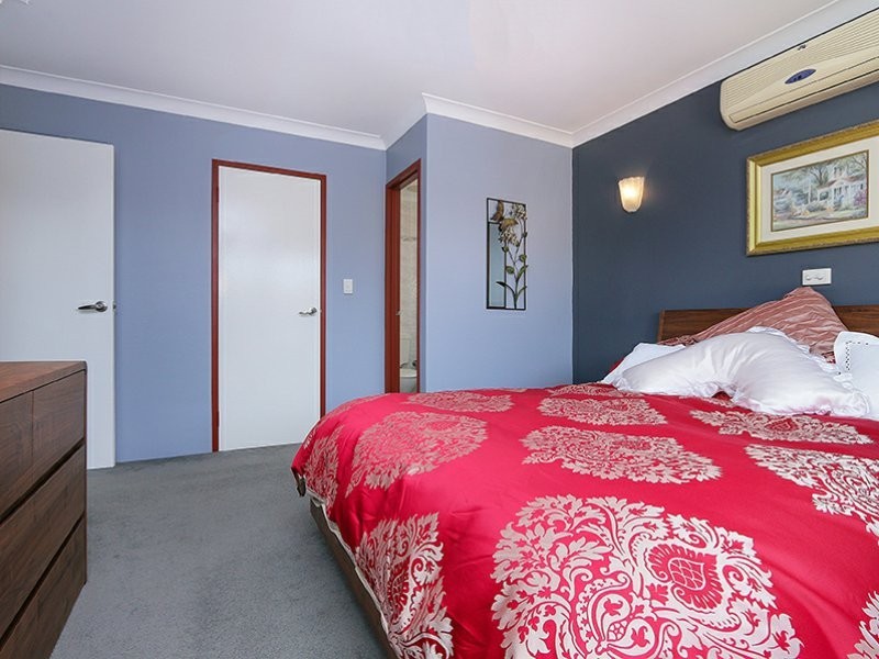 32 Hillegine Court, Gosnells WA 6110