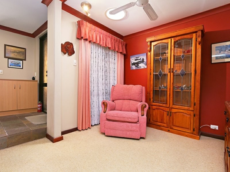 32 Hillegine Court, Gosnells WA 6110
