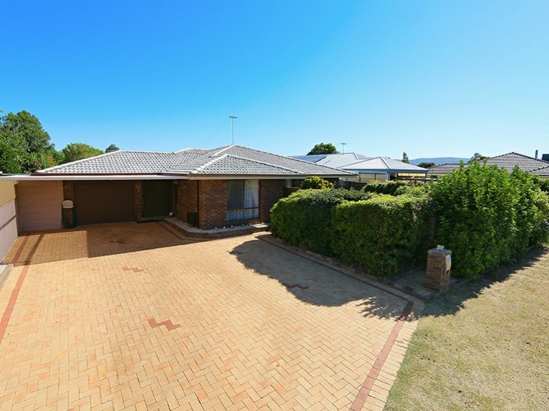 32 Hillegine Court, Gosnells WA 6110