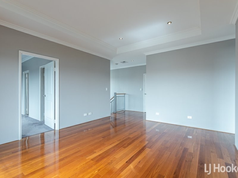 30 Whittaker Turn, Piara Waters WA 6112