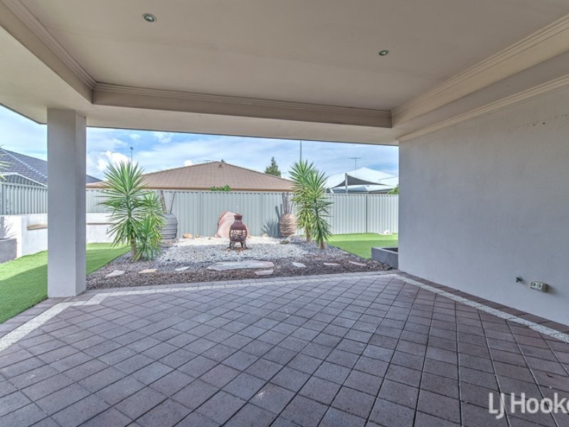 30 Whittaker Turn, Piara Waters WA 6112