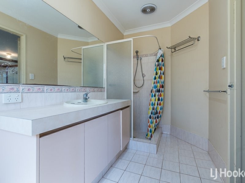 73 Lauterbach Drive, Gosnells WA 6110