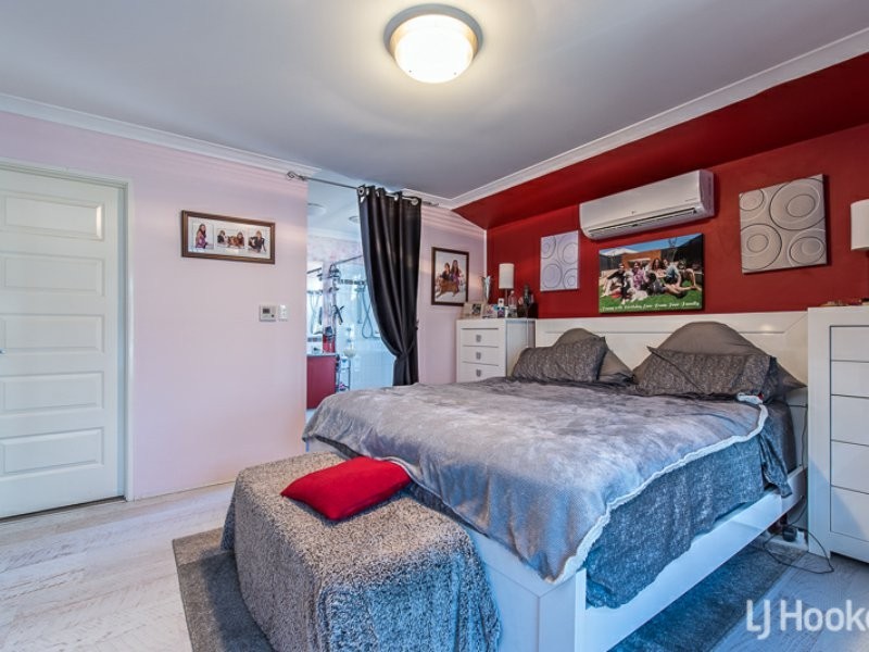 7 Cornforth Way, Piara Waters WA 6112