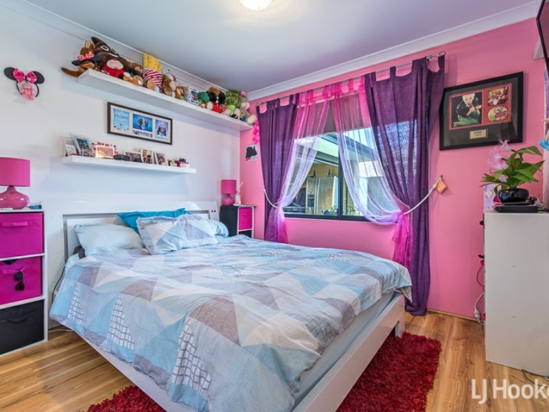 7 Cornforth Way, Piara Waters WA 6112