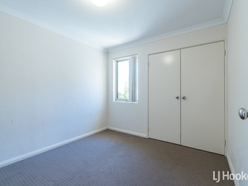 63/135 Challis Road, Seville Grove WA 6112