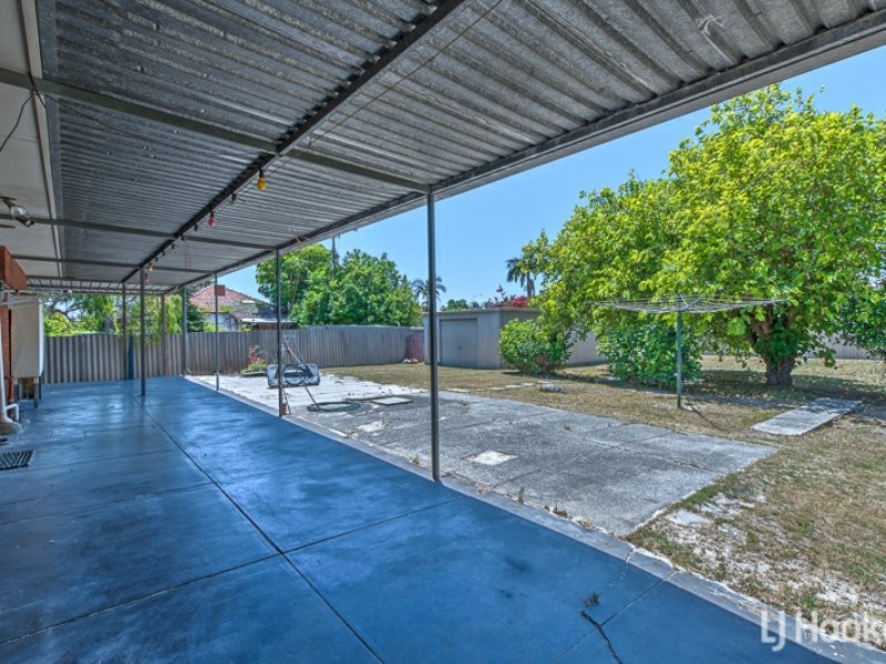 2062 Albany Highway, Maddington WA 6109