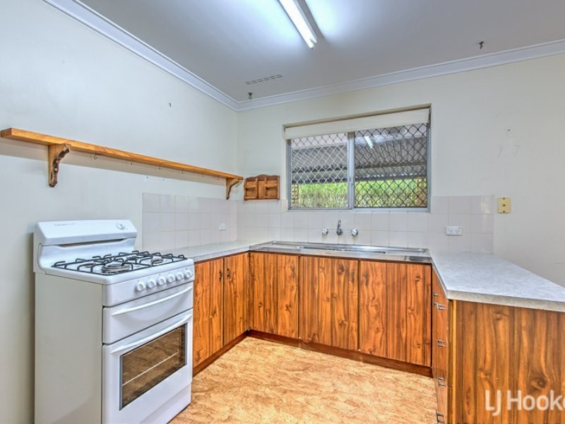 6 Orlestone Street, Gosnells WA 6110