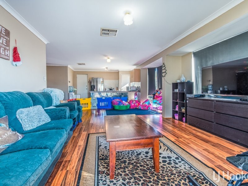 62 Milano Loop, Seville Grove WA 6112