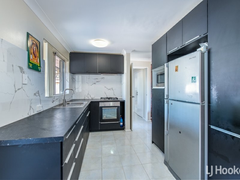 5 Matthew Way, Thornlie WA 6108