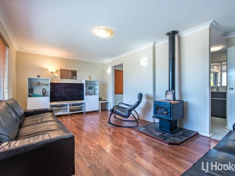 5 Matthew Way, Thornlie WA 6108