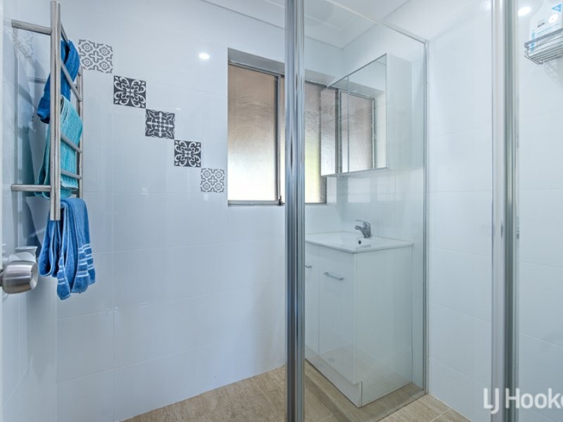 5 Matthew Way, Thornlie WA 6108