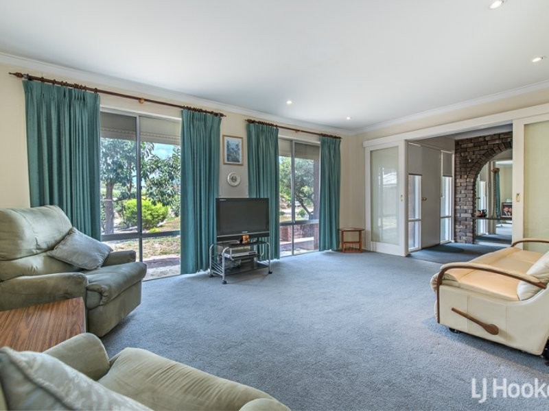 16 Wyville Court, Huntingdale WA 6110