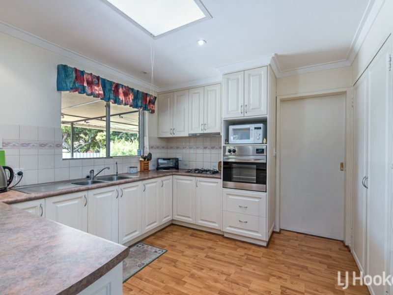 16 Wyville Court, Huntingdale WA 6110