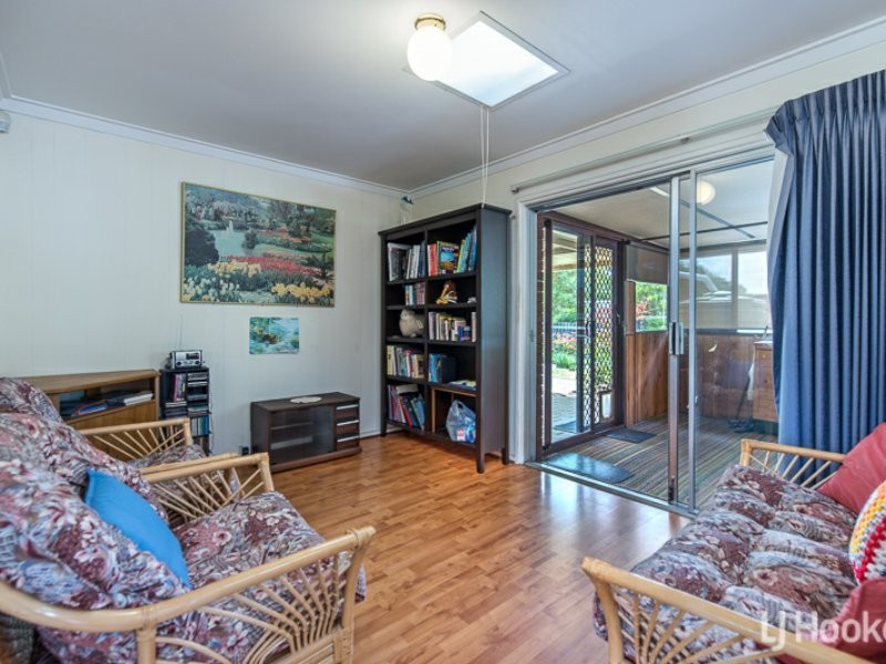 16 Wyville Court, Huntingdale WA 6110